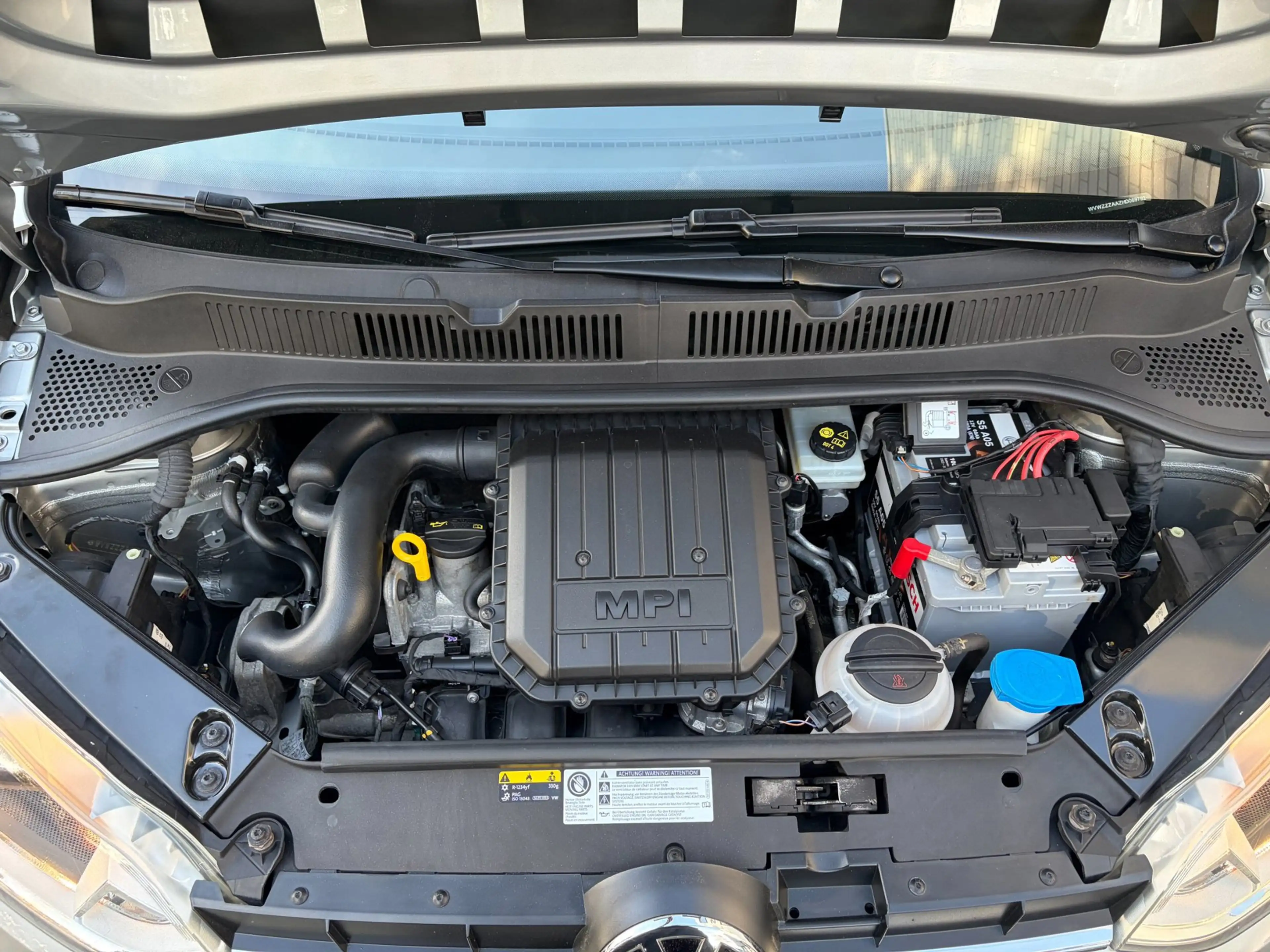Volkswagen up! 1.0 BMT up! beats / PDC Achter / Handsfree / Airco — photo 28