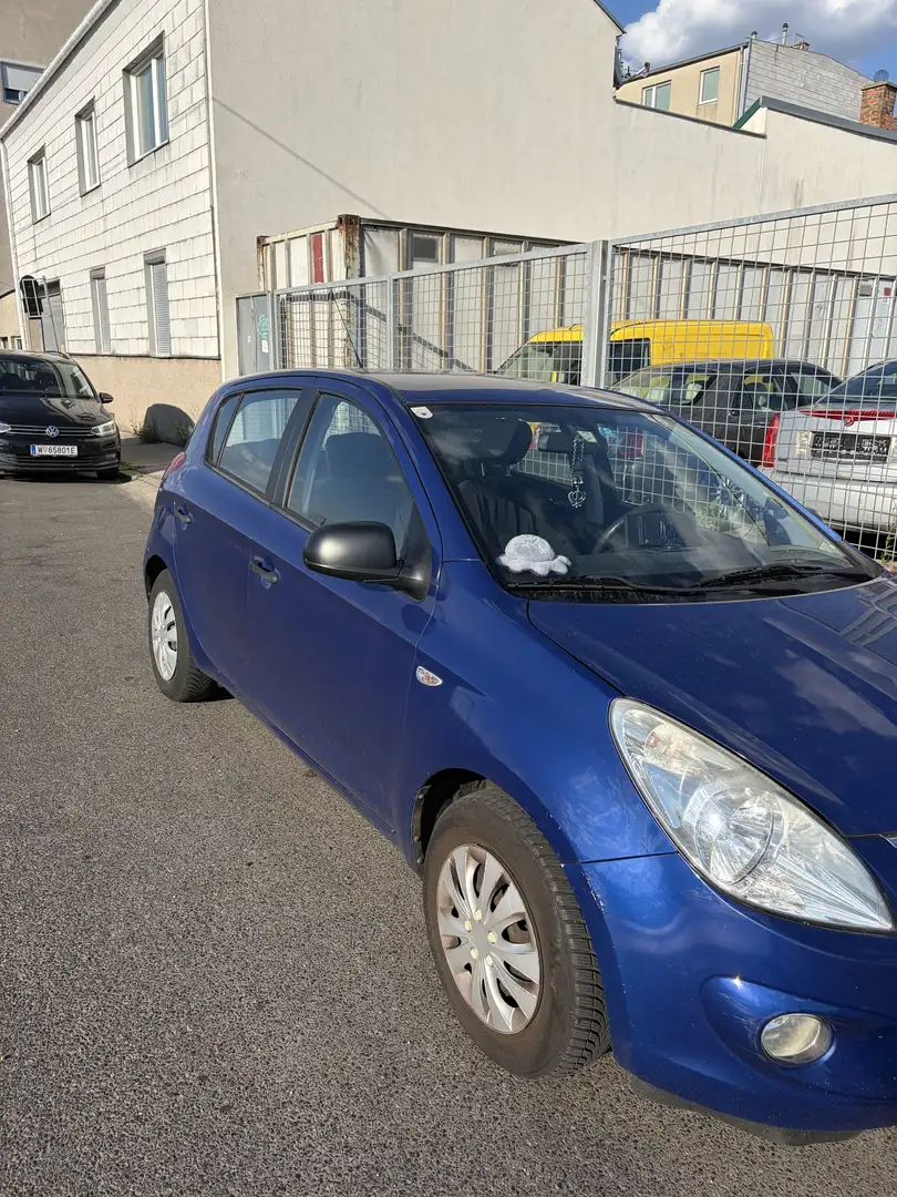 Hyundai i20 1,25 Europe Blau - 2