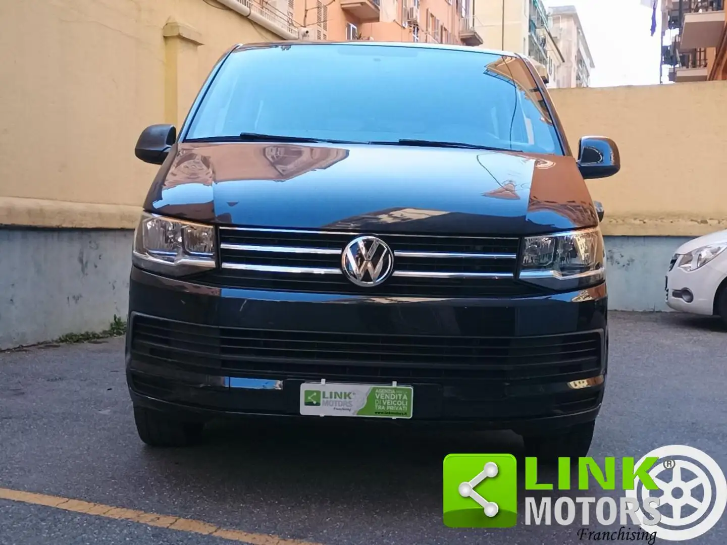 Volkswagen T5 Caravelle 2.0 TDI 150CV DSG  PC Cruise Modrá - 2