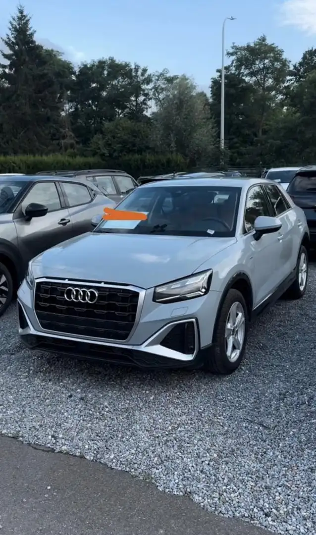 Audi Q2 30 TFSI S line Gris - 1