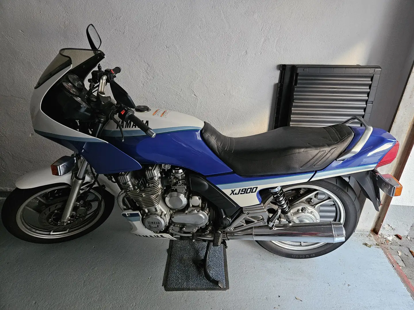 Yamaha XJ 900 4 BB Azul - 1