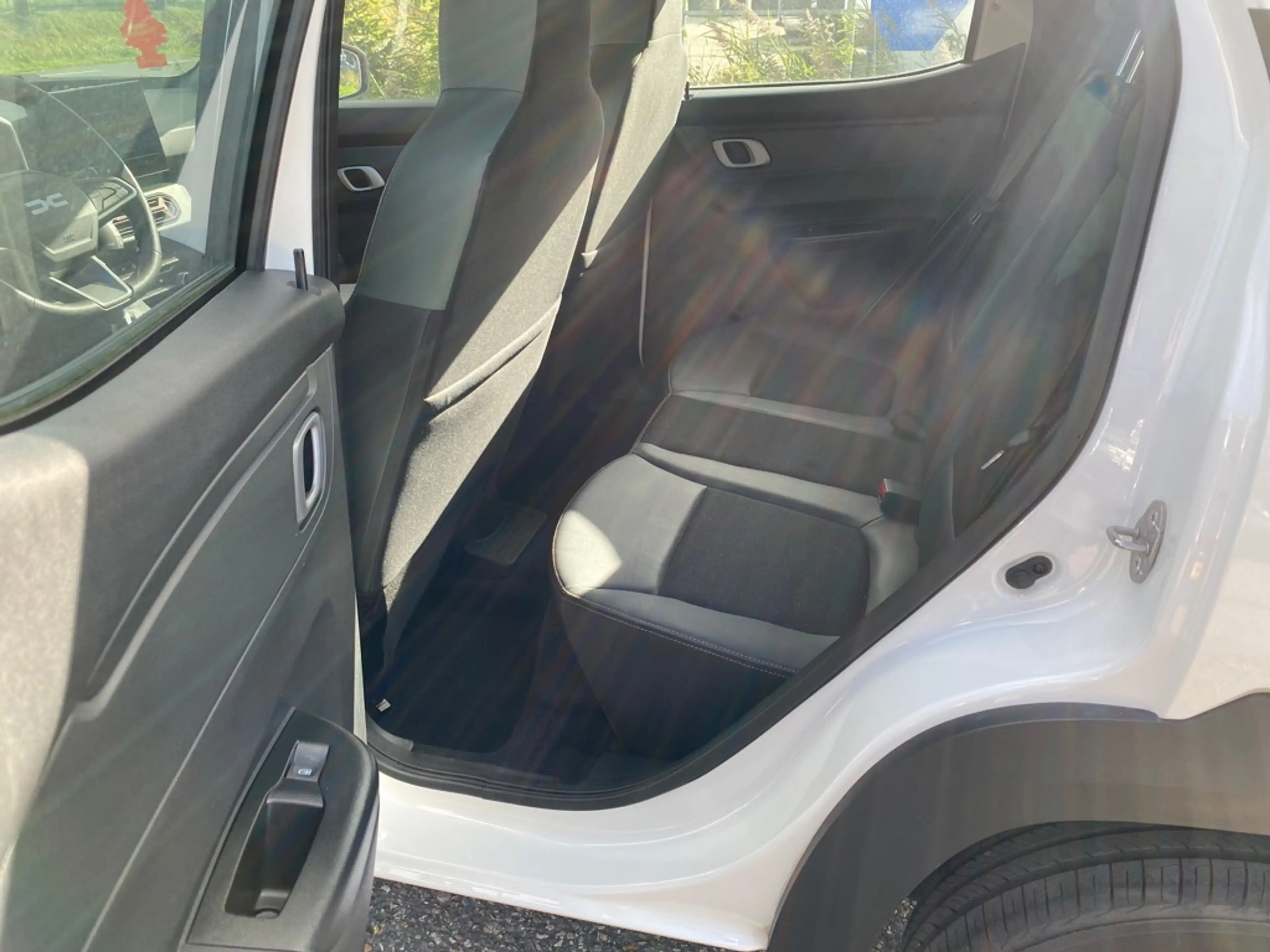 Dacia Spring Extreme 65 26.8 kWh — photo 9