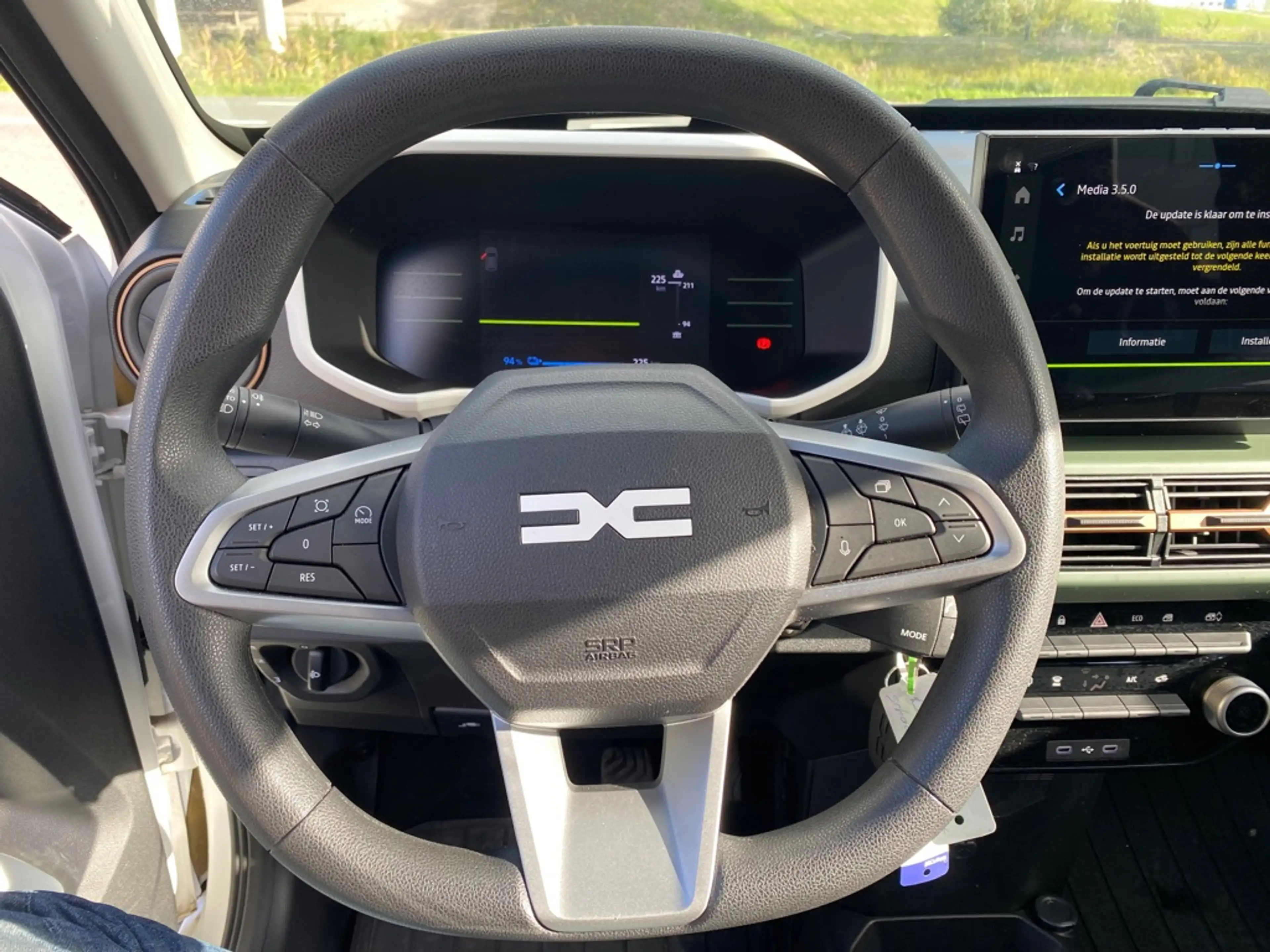 Dacia Spring Extreme 65 26.8 kWh — photo 13