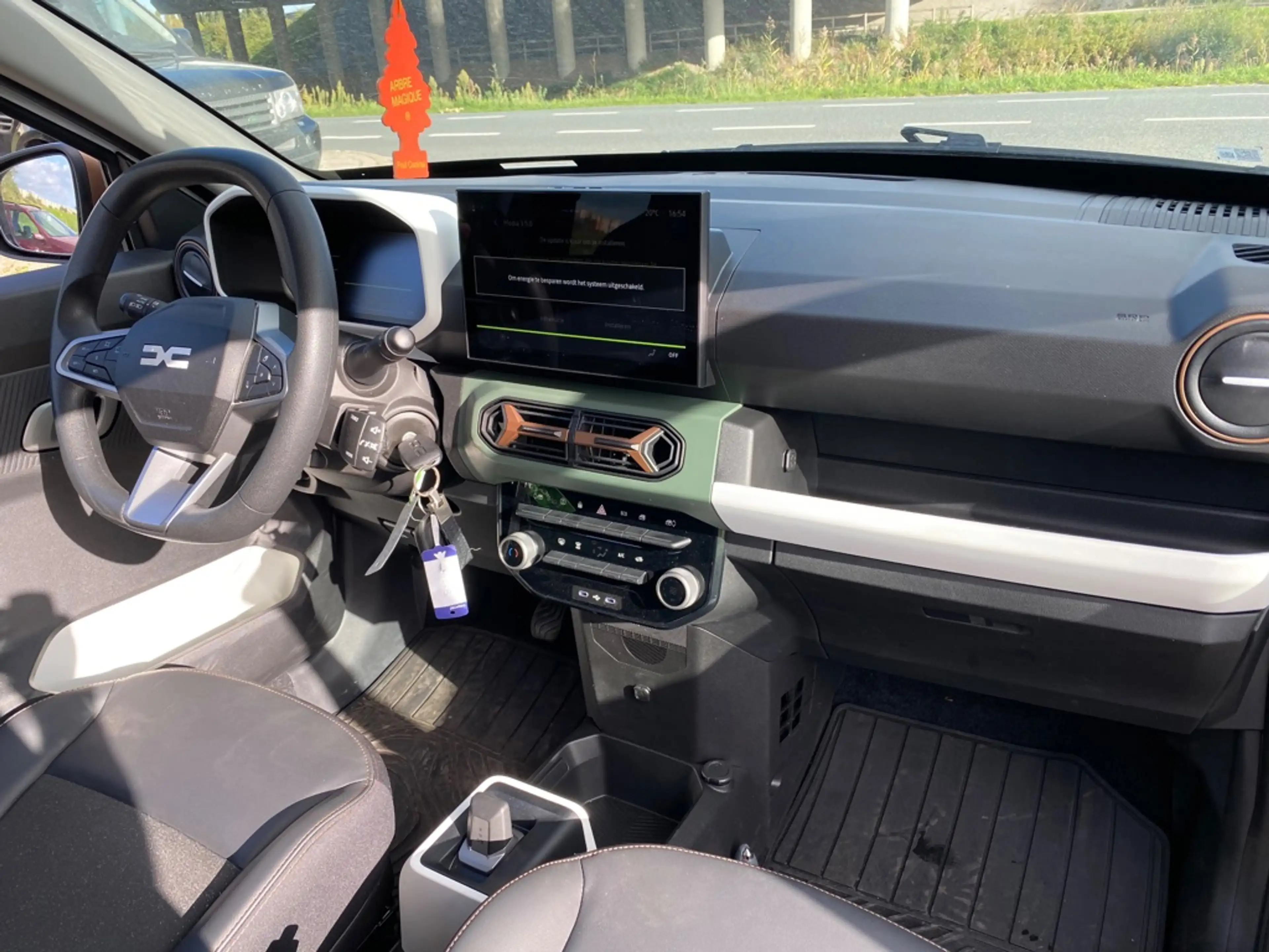 Dacia Spring Extreme 65 26.8 kWh — photo 12