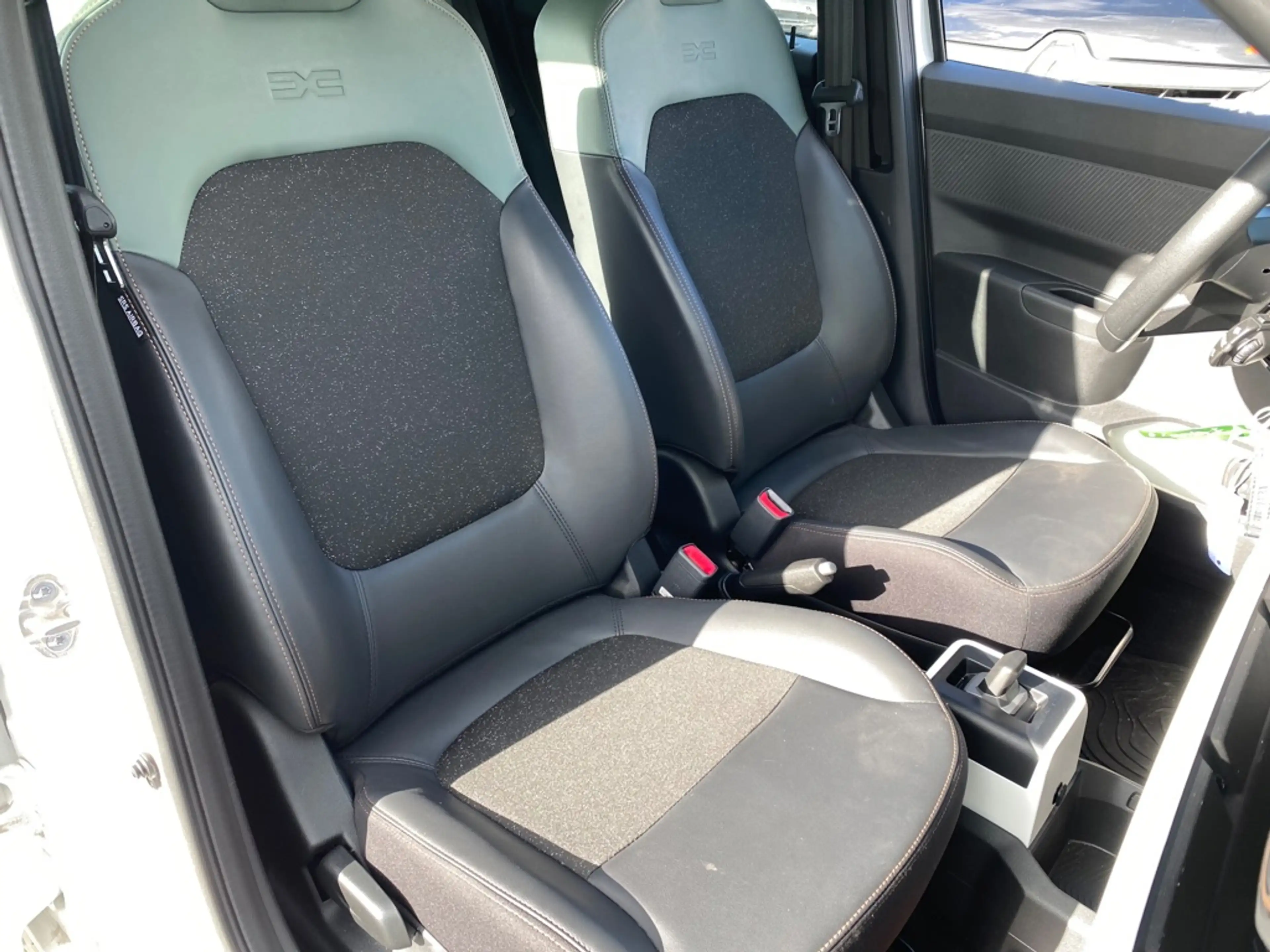 Dacia Spring Extreme 65 26.8 kWh — photo 11