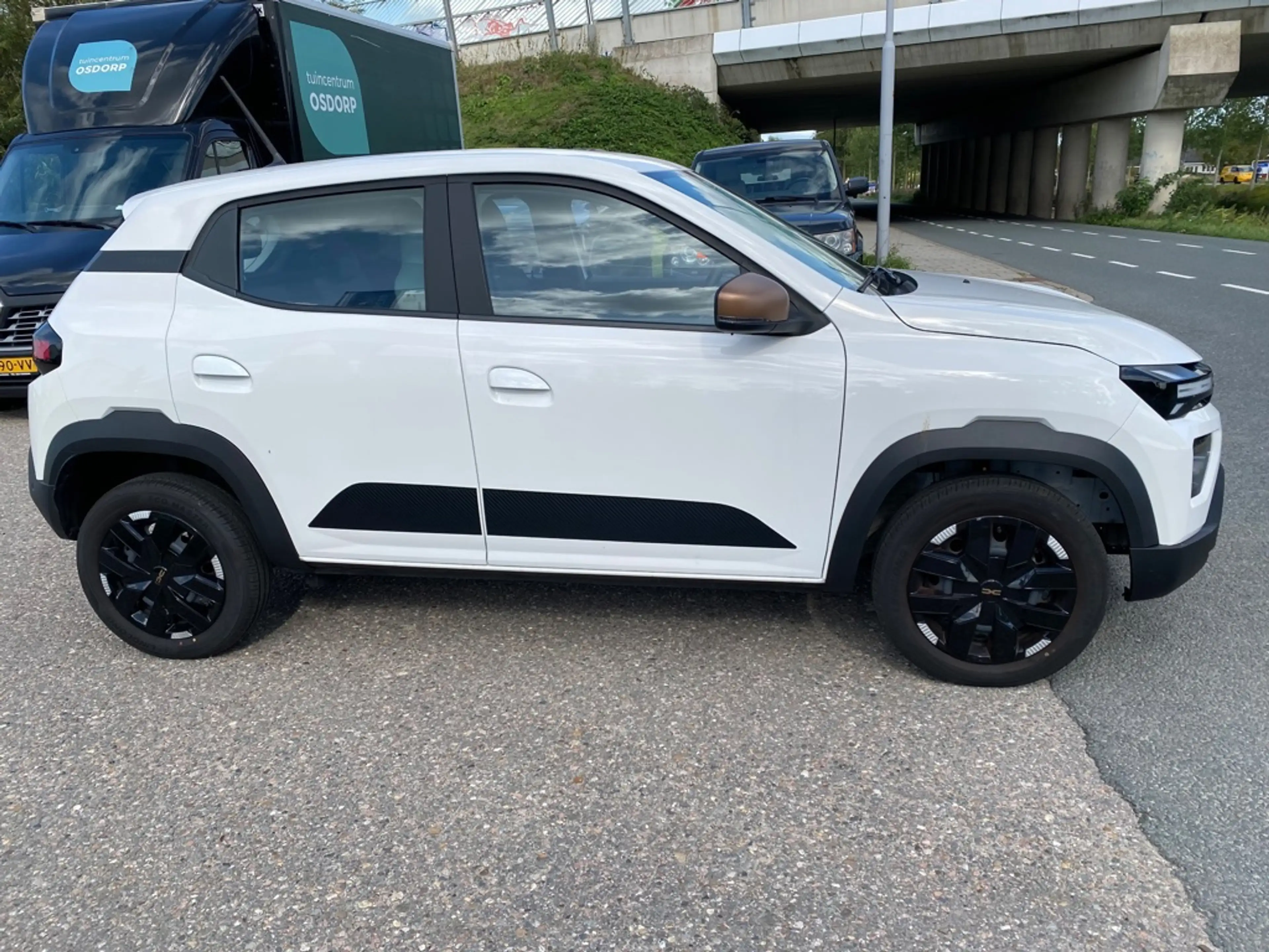 Dacia Spring Extreme 65 26.8 kWh — photo 5