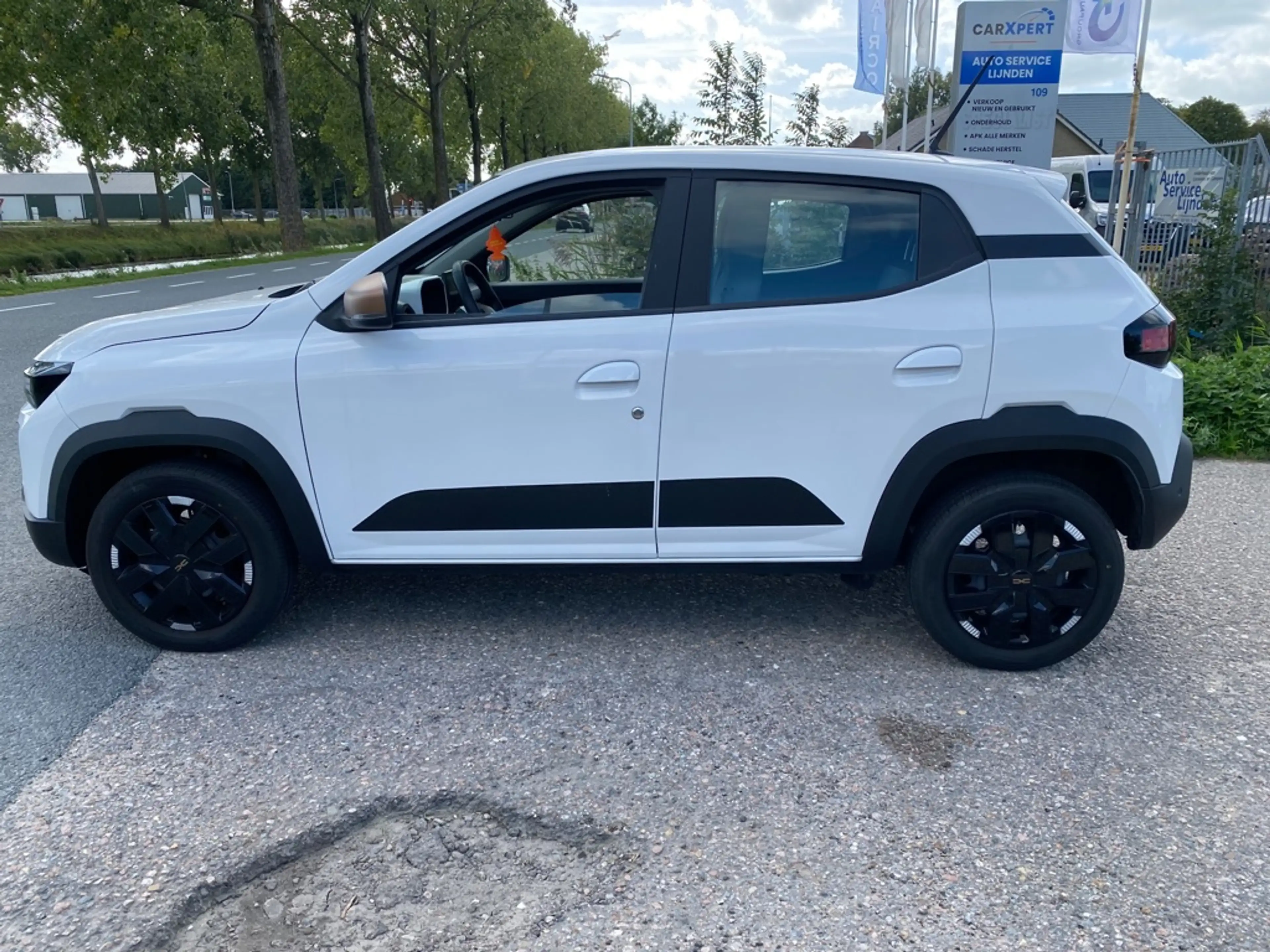 Dacia Spring Extreme 65 26.8 kWh — photo 2