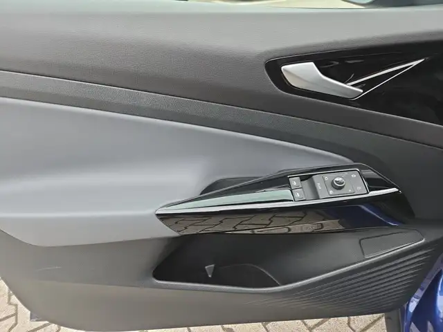 Volkswagen ID.5 view 17