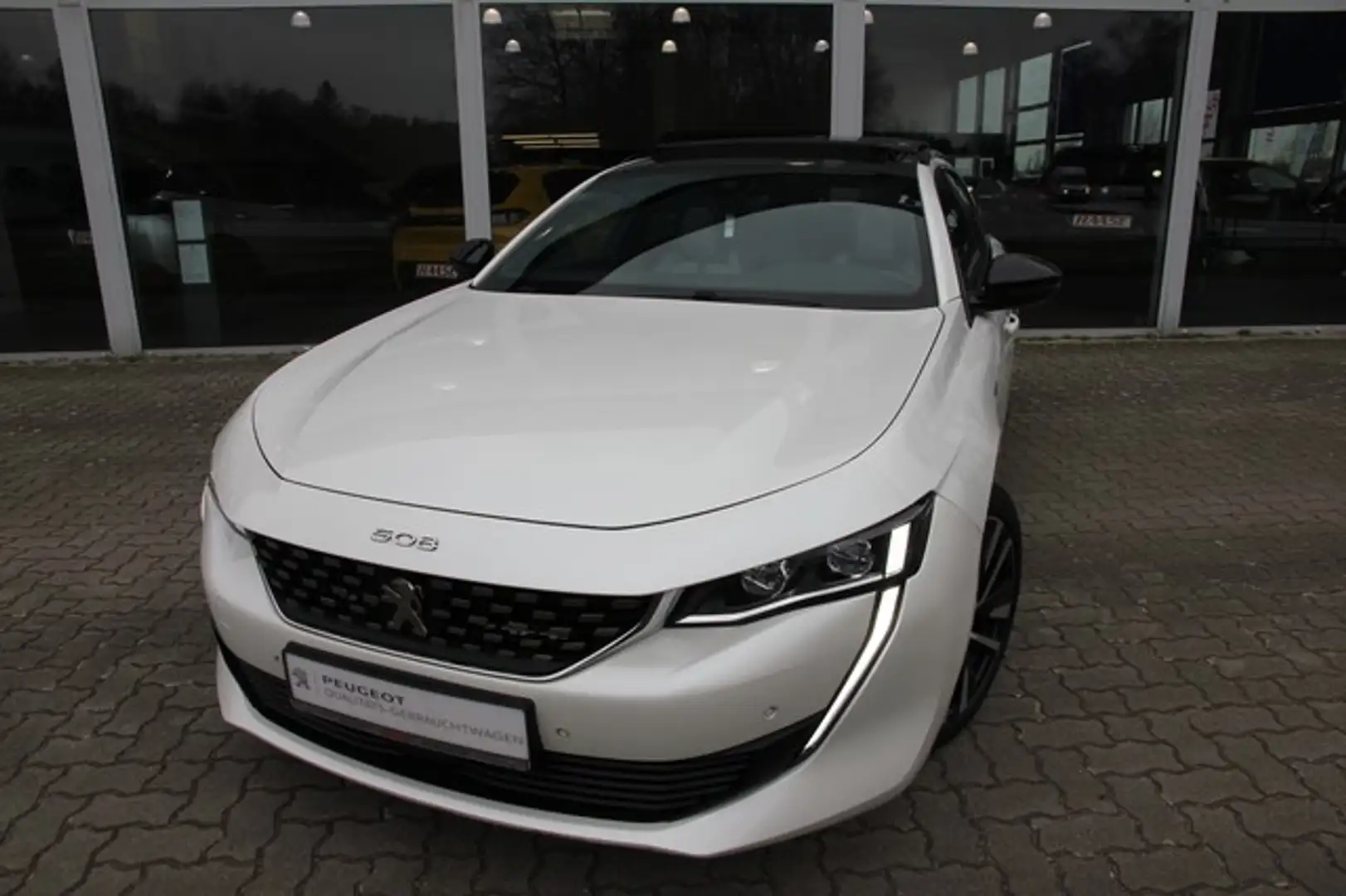 Peugeot 508 SW GT Hybrid 225 (Plug-In) Pano Focal White - 1