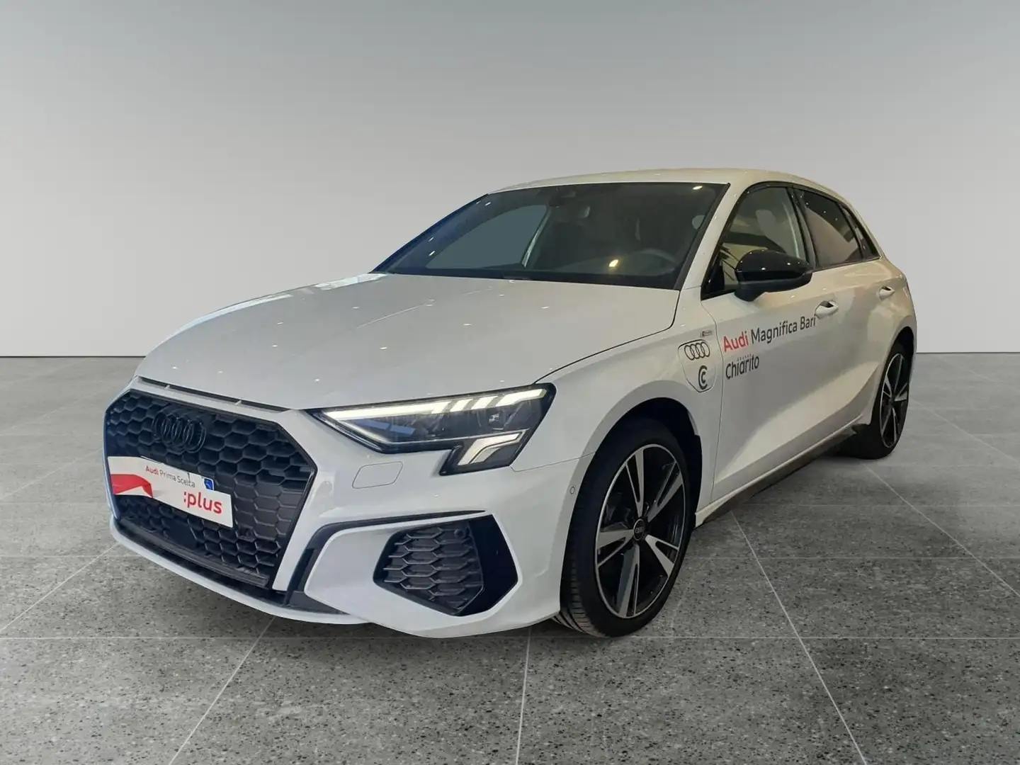 Audi A3 SPB 40 TFSI e S tronic Identity Black Bianco - 1
