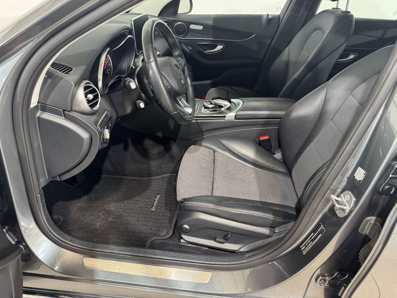 Mercedes-Benz C 250 CGI T*NAVI+TEILLEDER+AHK+17"+KAMERA+WLAN* — photo 8