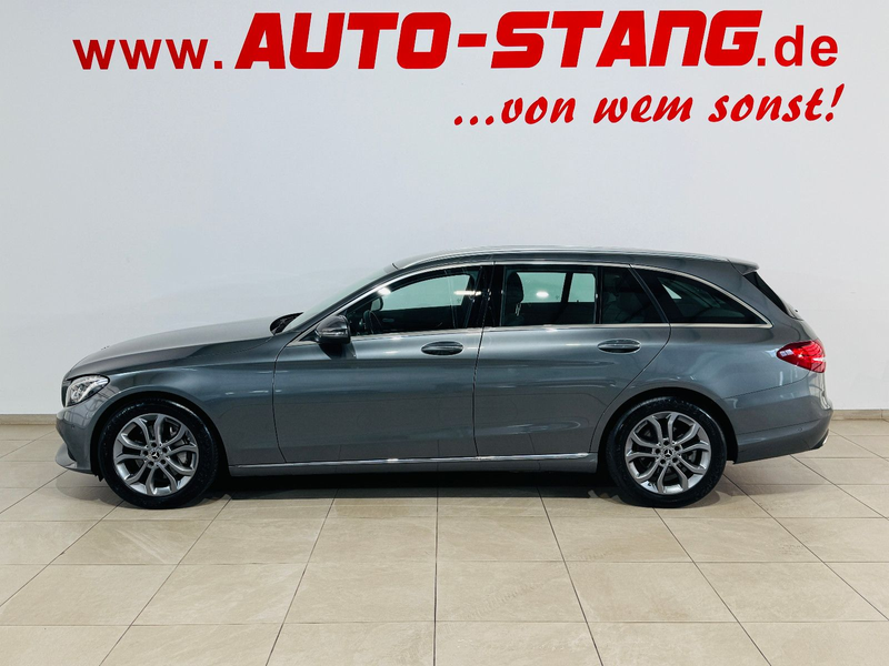 Mercedes-Benz C 250 CGI T*NAVI+TEILLEDER+AHK+17"+KAMERA+WLAN* — photo 3
