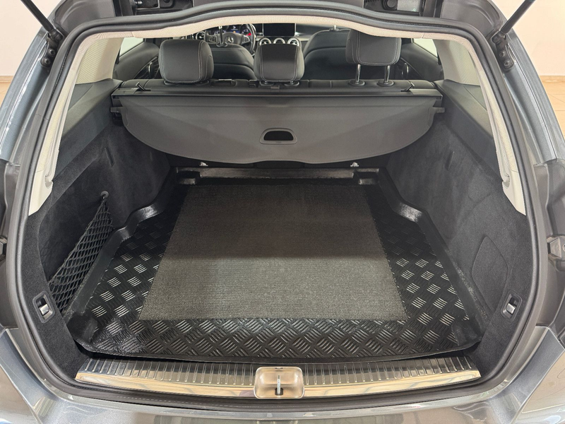 Mercedes-Benz C 250 CGI T*NAVI+TEILLEDER+AHK+17"+KAMERA+WLAN* — photo 7