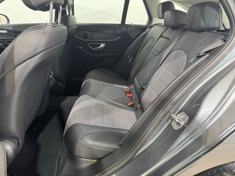 Mercedes-Benz C 250 CGI T*NAVI+TEILLEDER+AHK+17"+KAMERA+WLAN* — photo 12