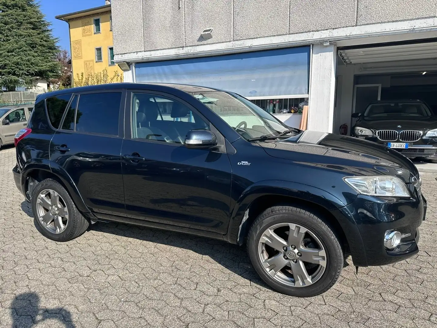 Toyota RAV 4 Rav4 III RAV4 Crossover 2.2 d-4d Execut 150cv auto Grigio - 1