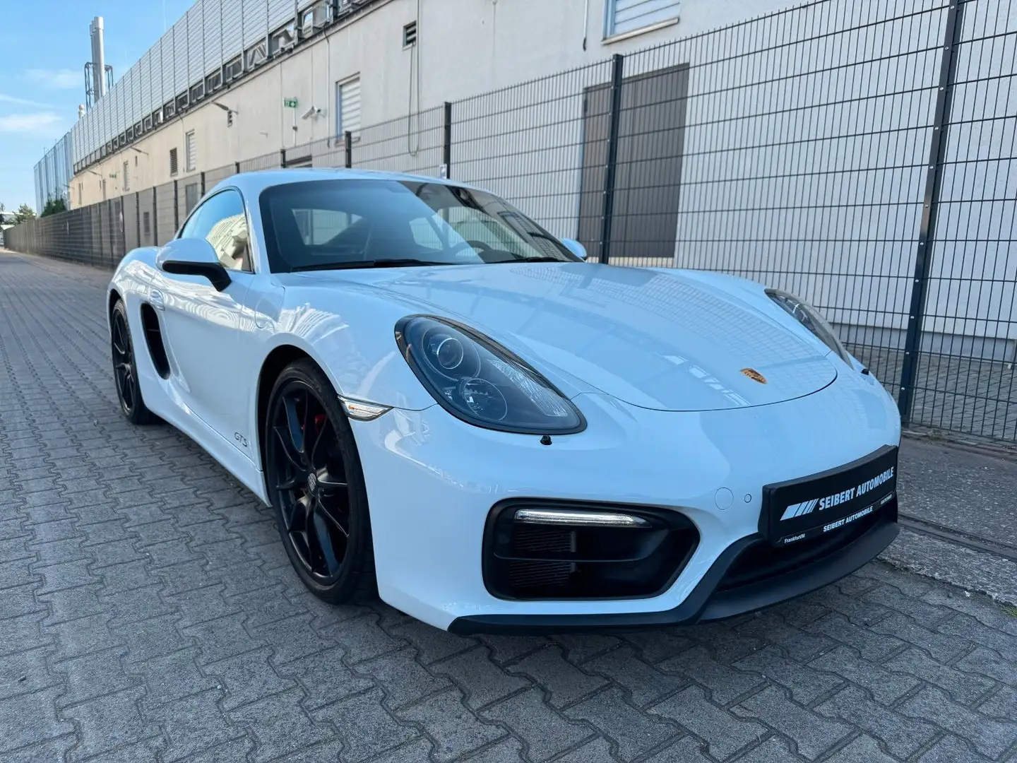 Porsche Cayman GTS BOSE/SPORTABGAS/BI-XENON/20"/PDK Weiß - 1