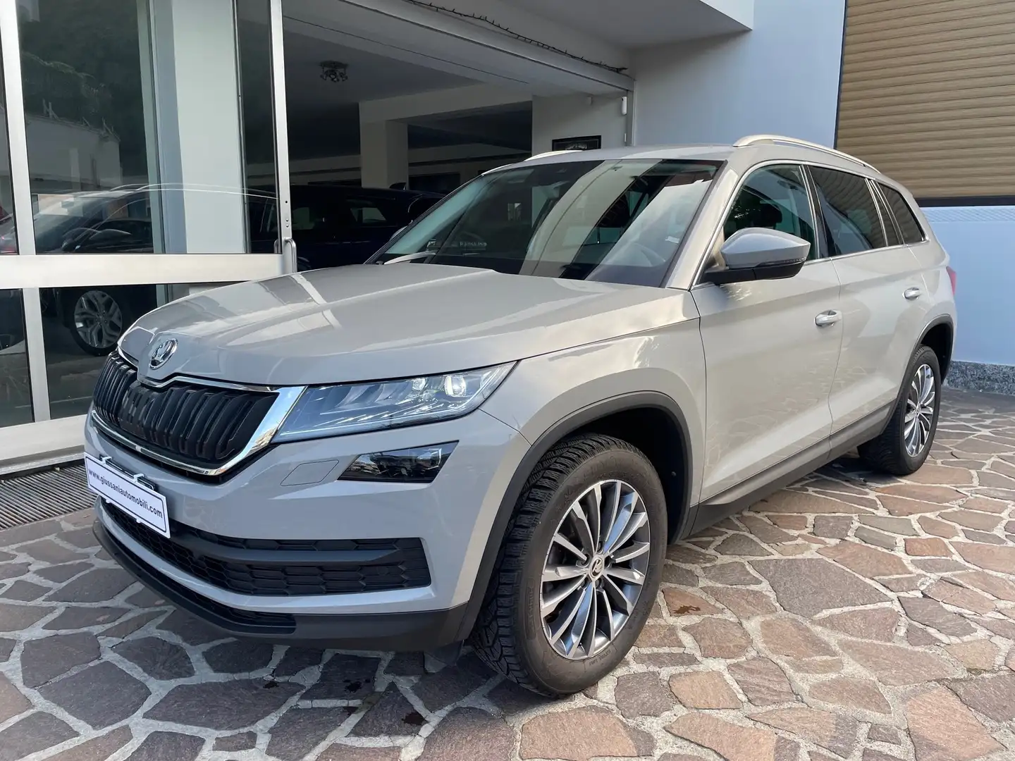 Skoda Kodiaq 1.5 tsi S-Tech dsg 7 posti UNICO PROPRIETARIO Grigio - 1