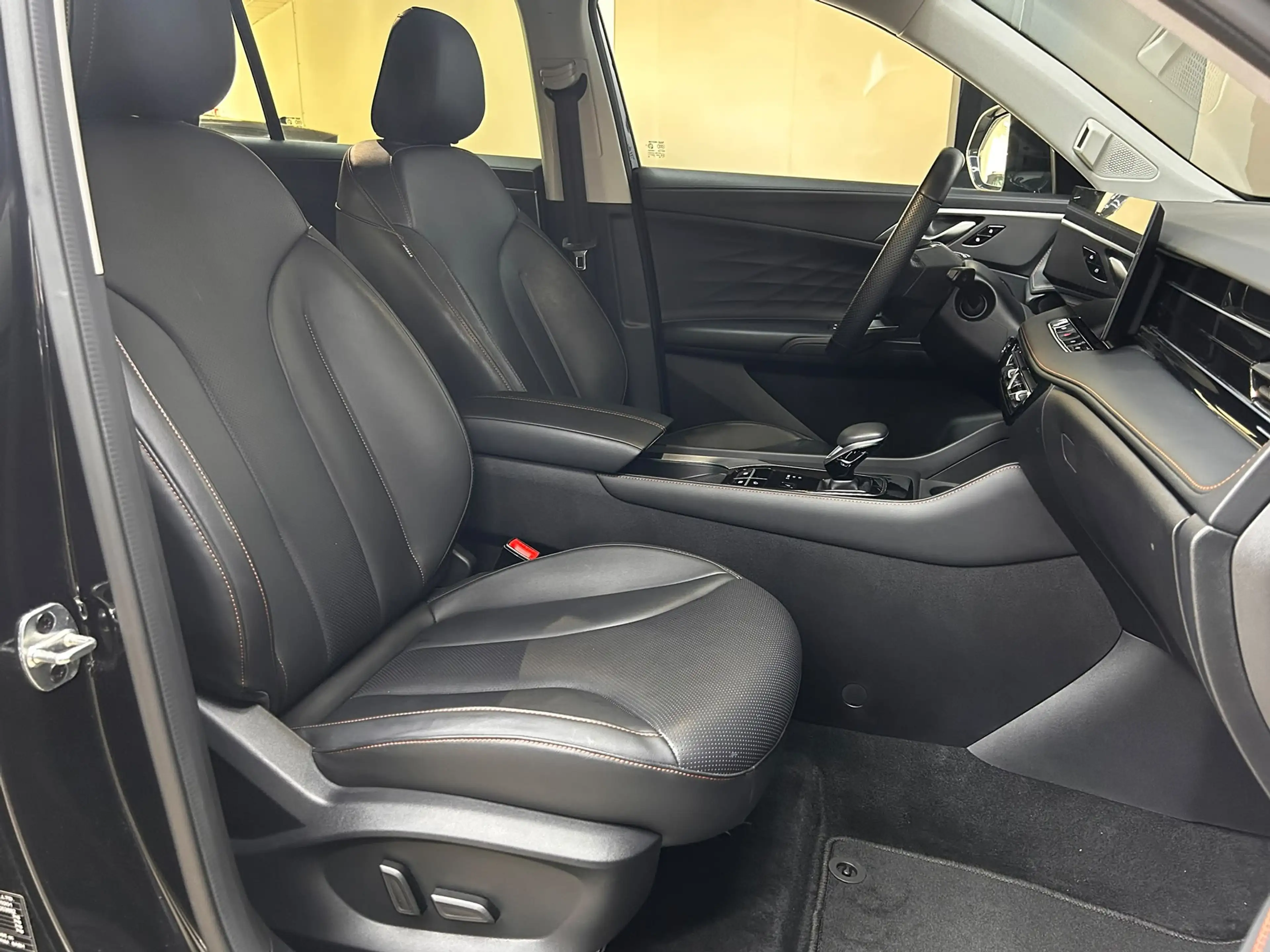 MG HS 1.5 TGDI Luxury >NAV+360+VIRTU+ACC+LEDER+SHZ+ — photo 9