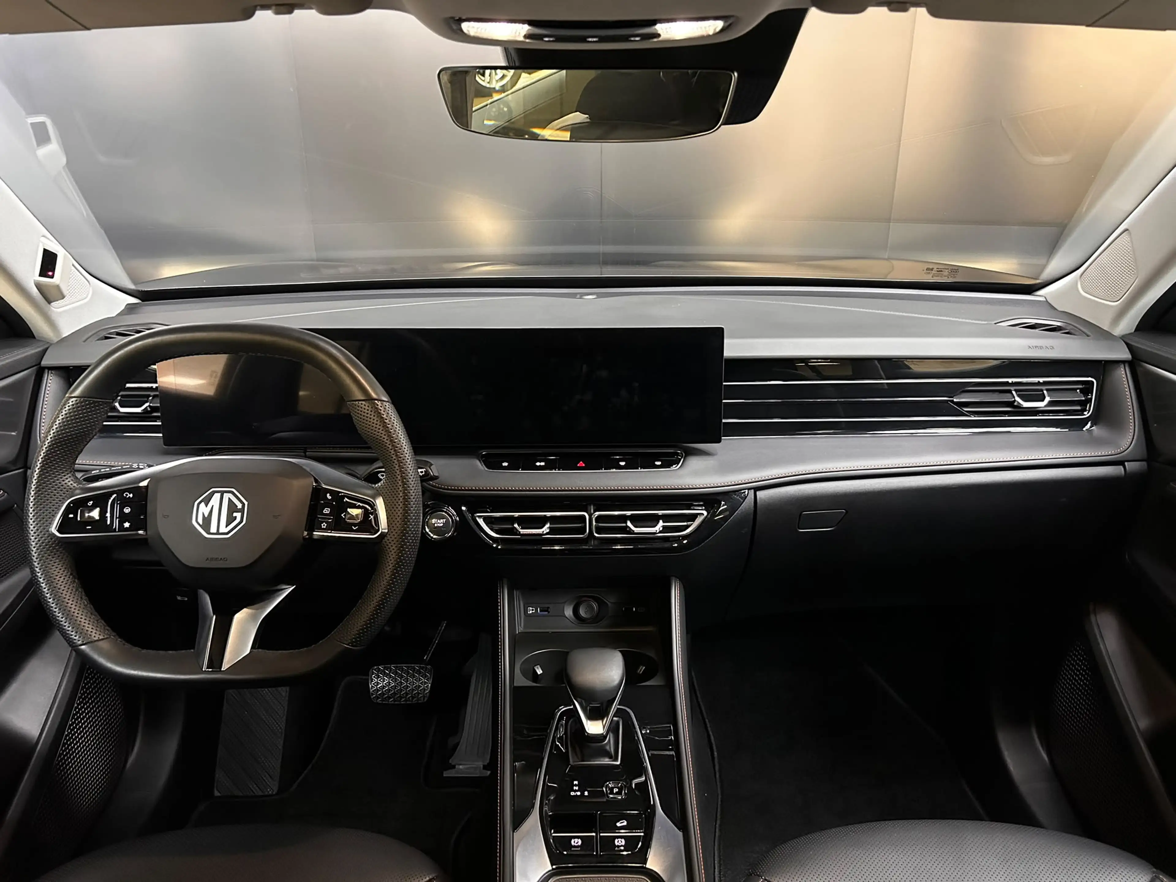 MG HS 1.5 TGDI Luxury >NAV+360+VIRTU+ACC+LEDER+SHZ+ — photo 13