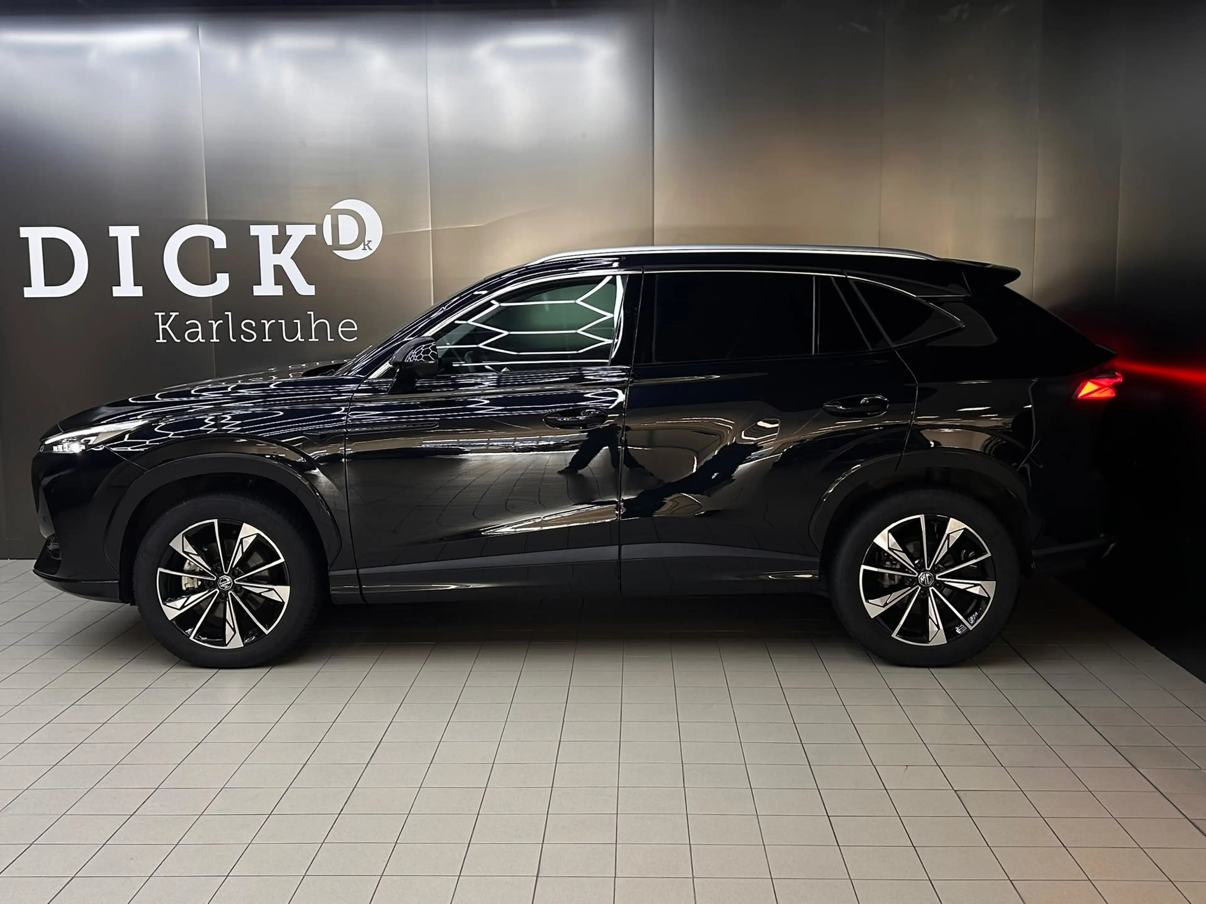 MG HS 1.5 TGDI Luxury >NAV+360+VIRTU+ACC+LEDER+SHZ+ — photo 4