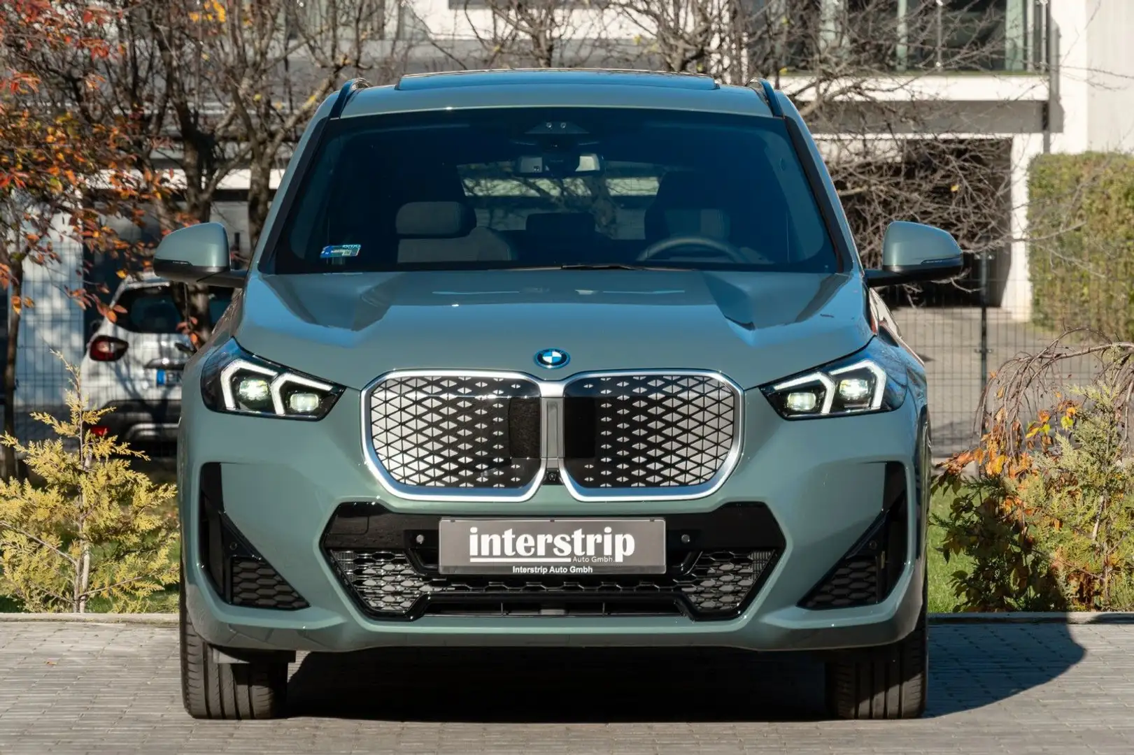 BMW iX1 20 M SPORT.DR.ASS.PLUS.HUD.360.PANO.4JAHRE Grün - 2