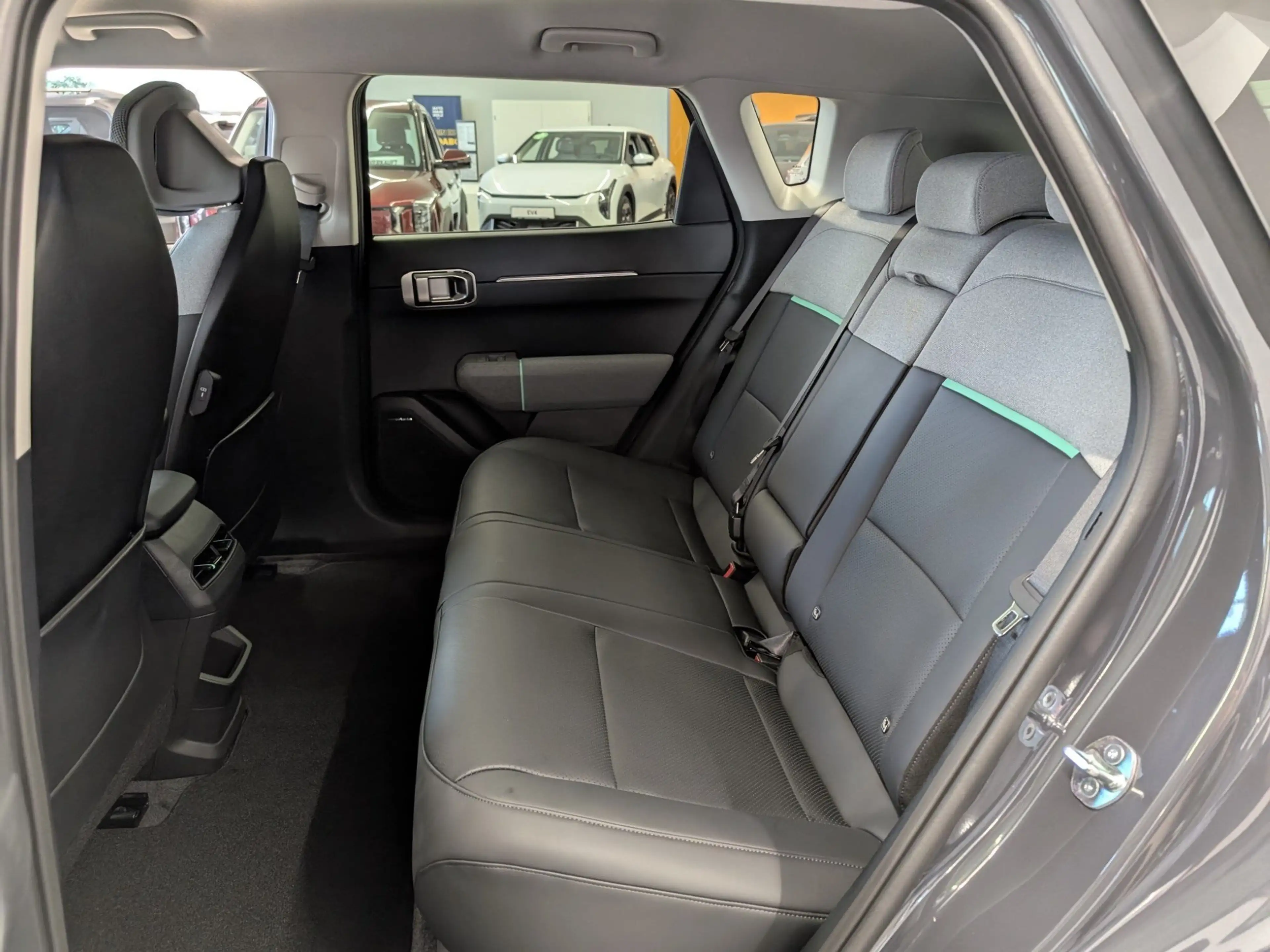 Kia EV4 Earth 81.4 FWD WinterConnect Upgrade Sound — photo 9