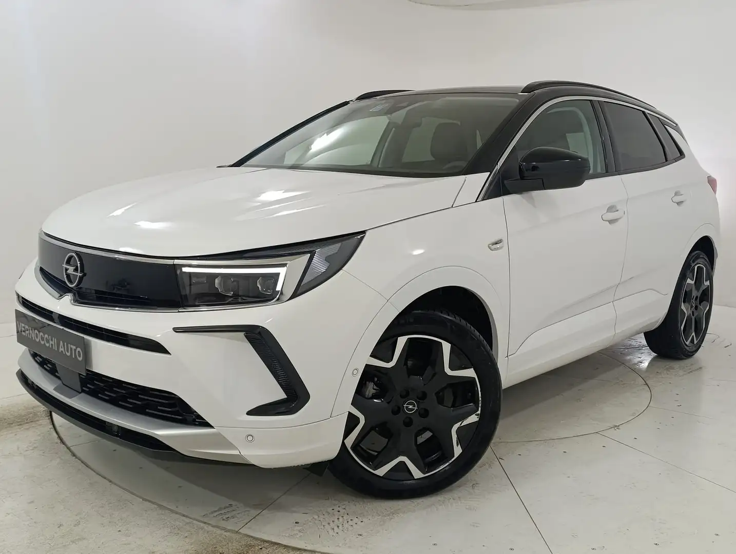 Opel Grandland X 1.5 diesel Ecotec aut. Ultimate Bianco - 1