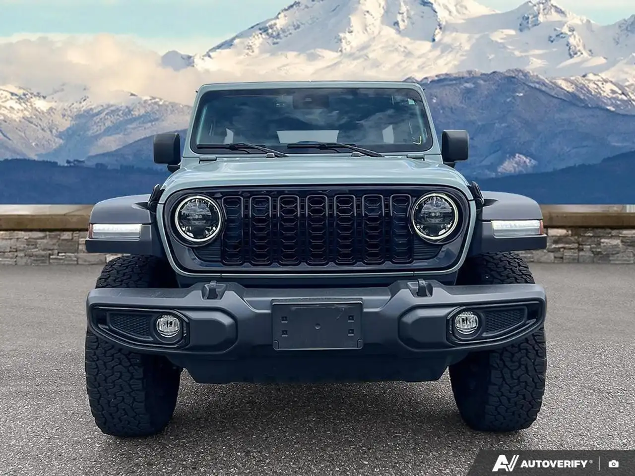 Jeep Wrangler снимка Jeep Wrangler
