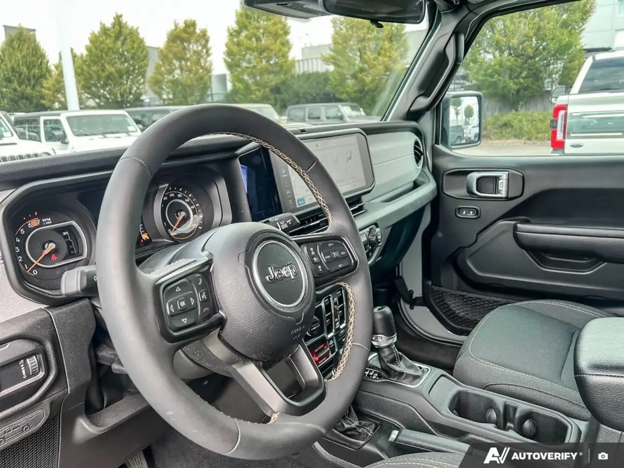 Jeep Wrangler снимка Jeep Wrangler