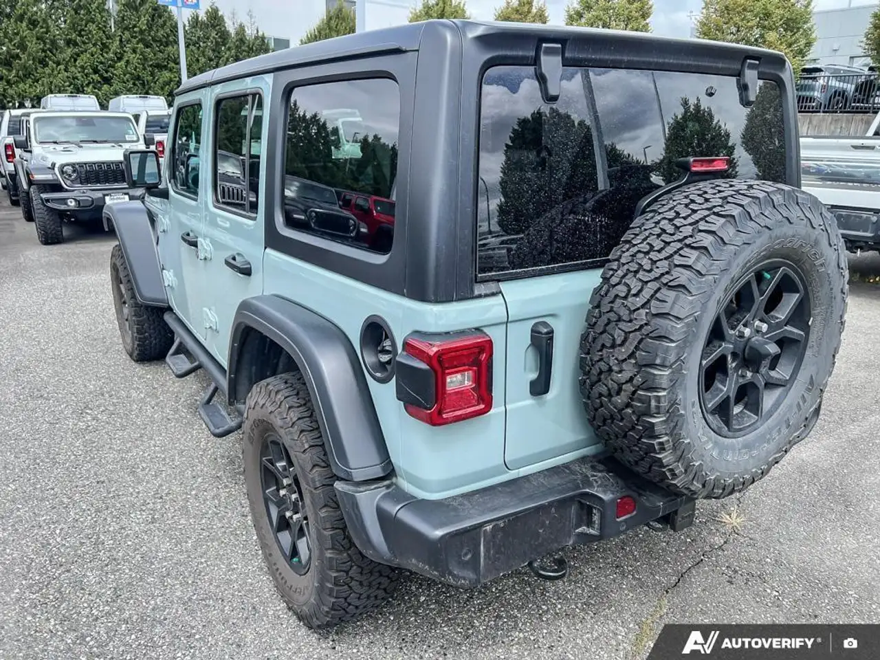 Jeep Wrangler снимка Jeep Wrangler