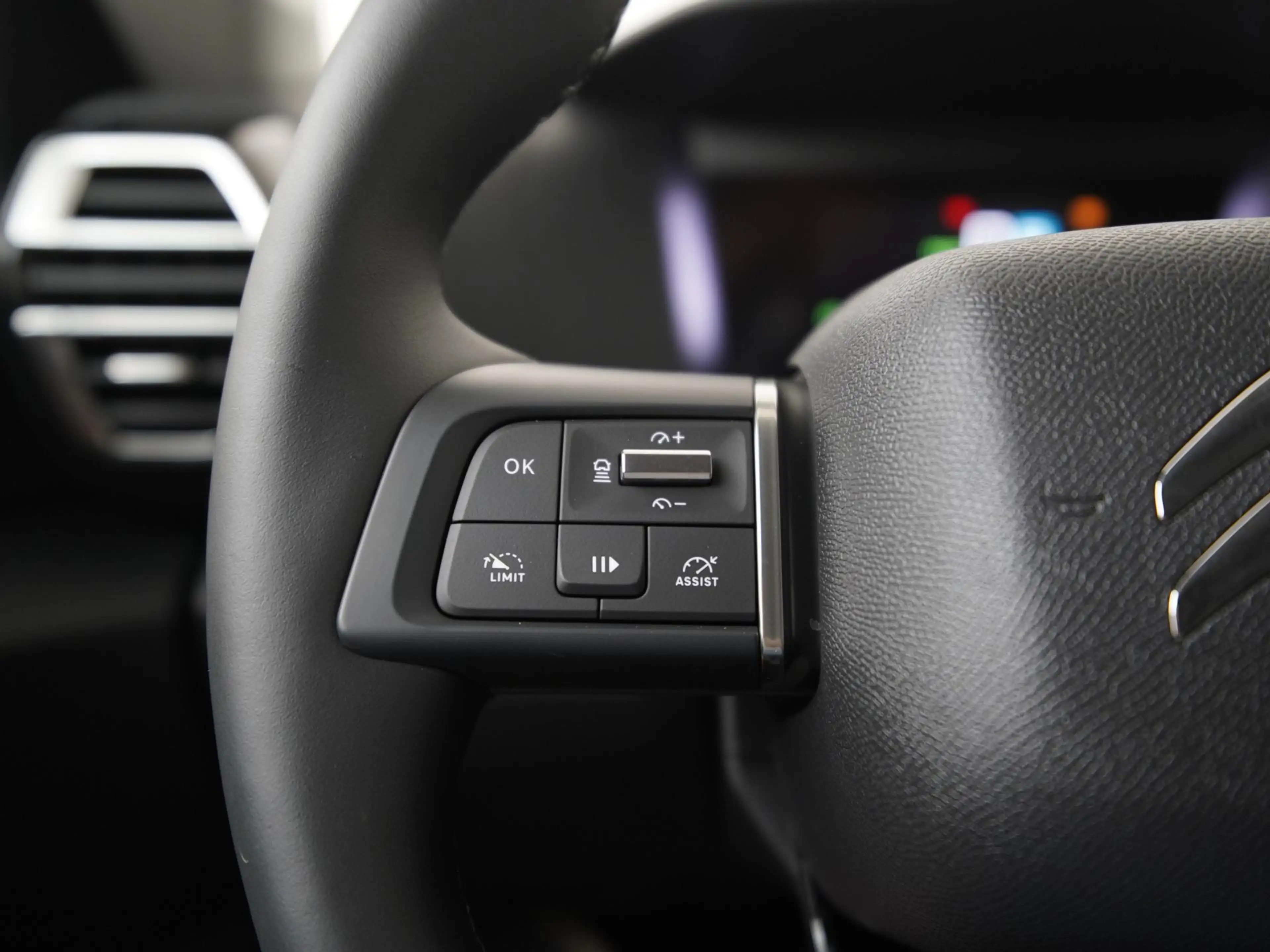Citroen E-C4 X Ë-C4X Shine 50 kWh | SOH 100% | Panoramadak | Head — photo 8