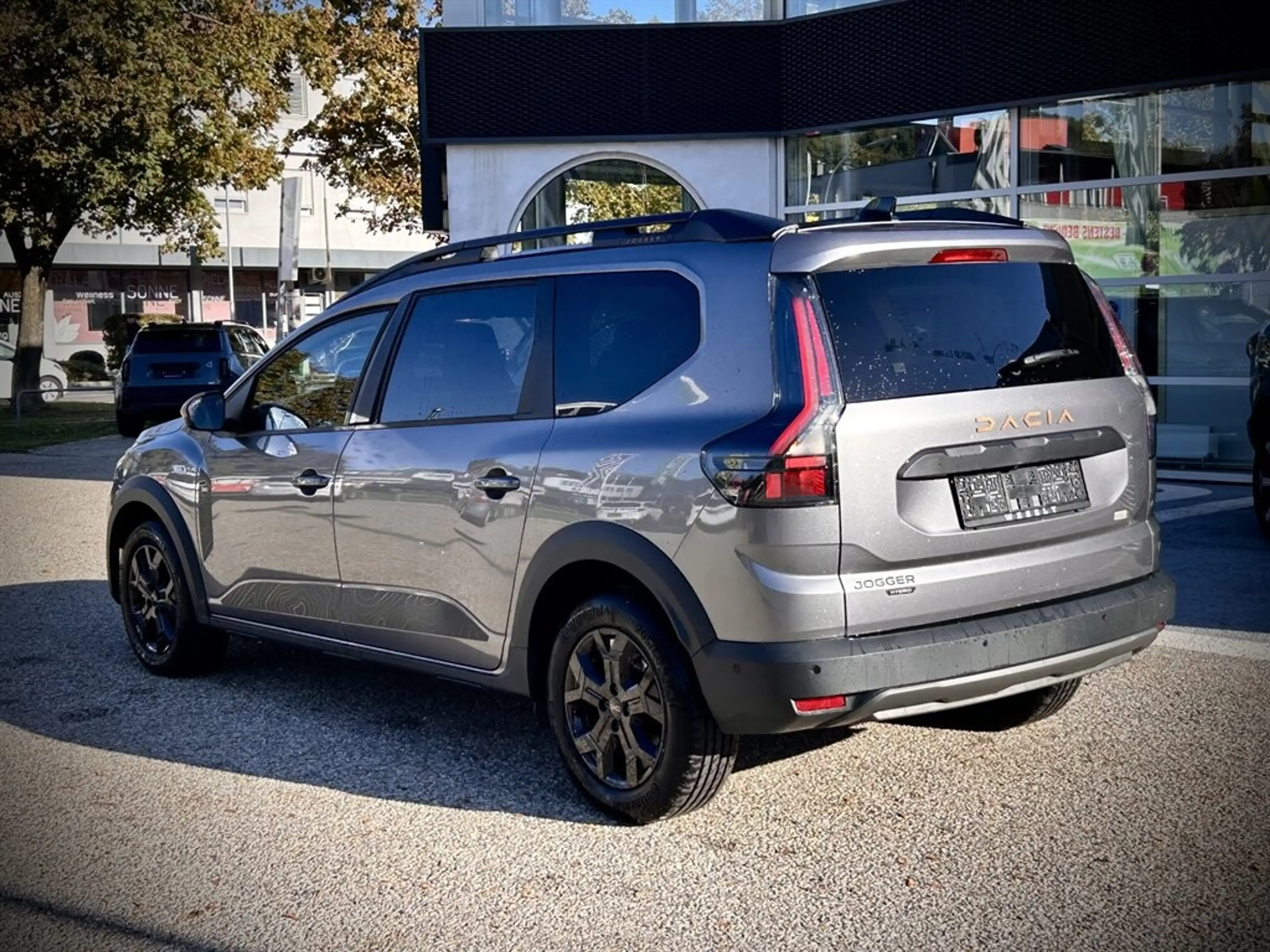Dacia Jogger JOGGER PH2 Extreme Hybrid 155 5-sitzig — photo 2