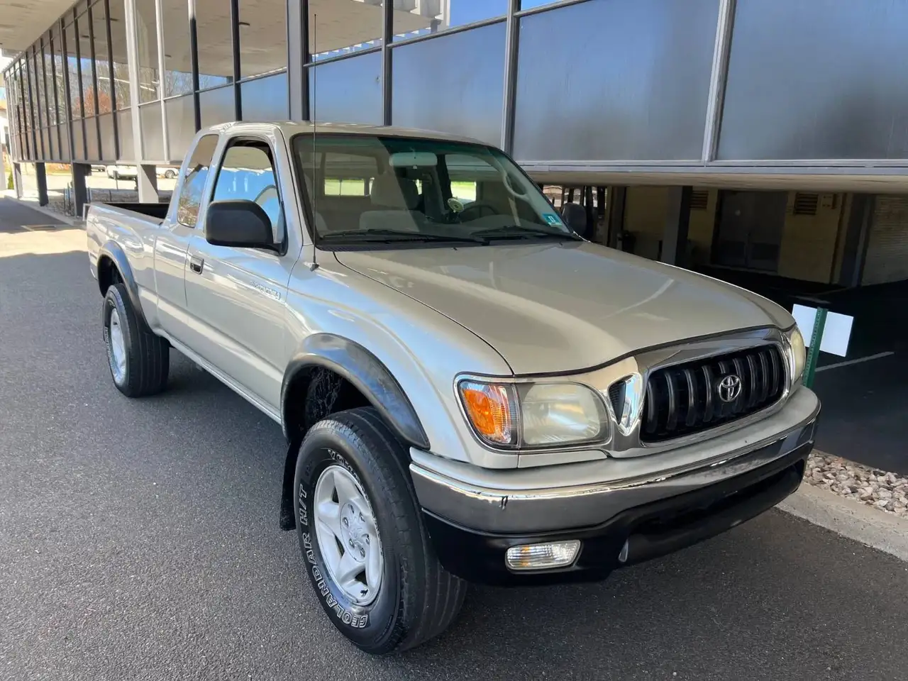Toyota Tacoma снимка Toyota Tacoma