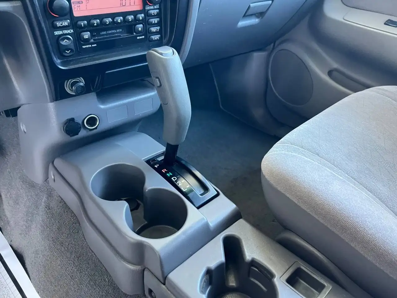 Toyota Tacoma снимка Toyota Tacoma