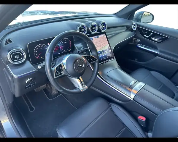 Mercedes-Benz GLC view 13