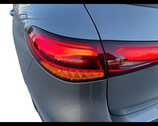 Mercedes-Benz GLC view 11