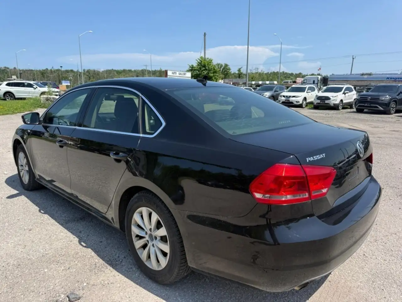 Volkswagen Passat photo Volkswagen Passat