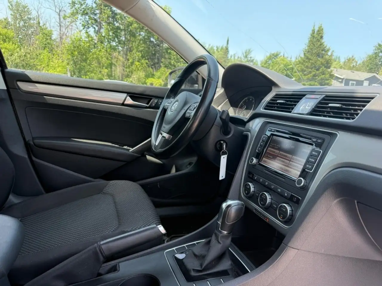 Volkswagen Passat photo Volkswagen Passat