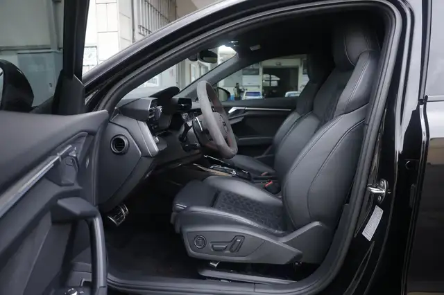 Audi RS3 view 19