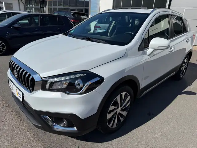 Suzuki SX4 S-Cross 1.4 Club RFK PDC Navi LED Panorama