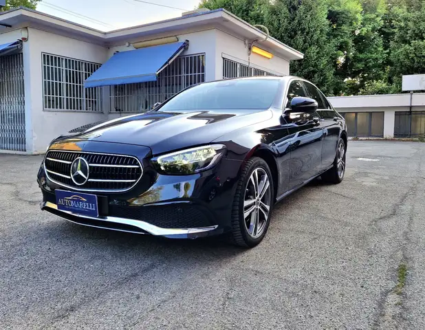 Mercedes-Benz E 220