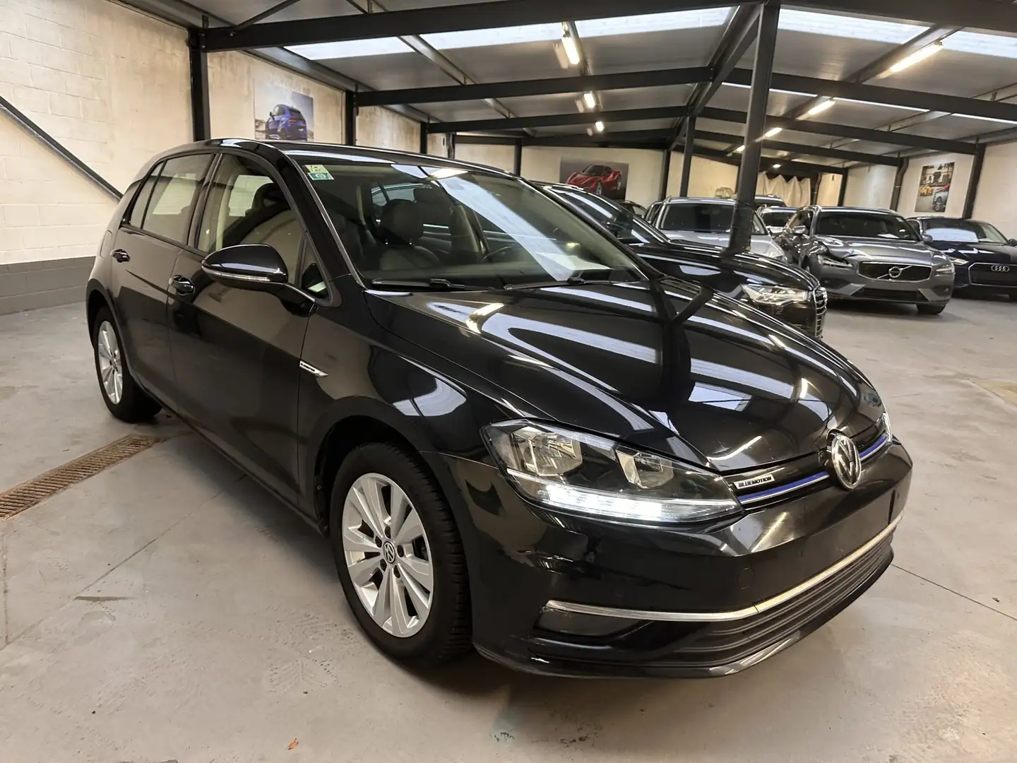 Volkswagen Golf Golf 1.5 TGI ESSENCE/CNG Noir - 1