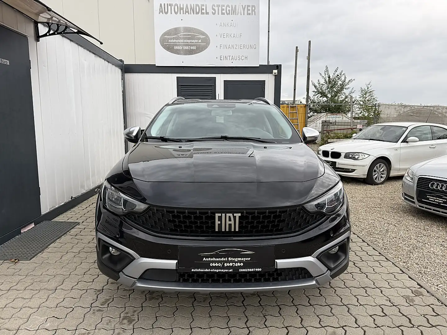 Fiat Tipo Cross FireFly Turbo 100 Cross Schwarz - 2
