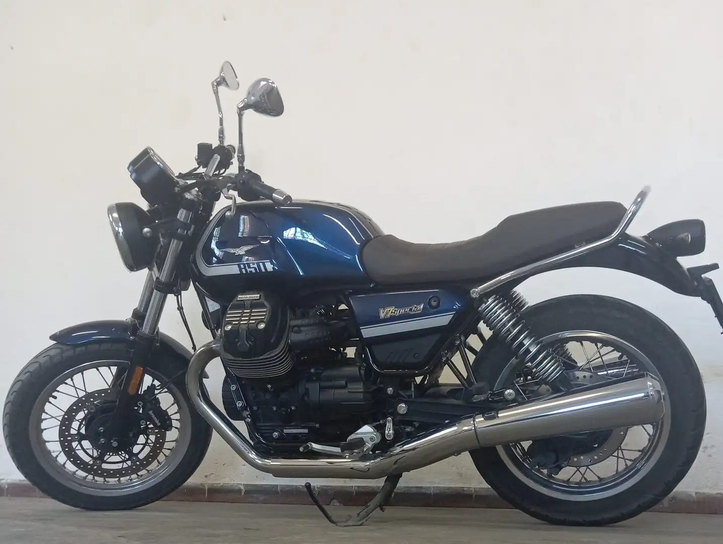 Moto Guzzi V 850 IV special Bleu - 2
