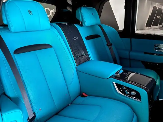 Rolls-Royce Cullinan view 12