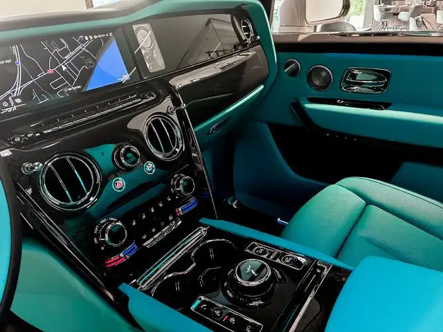 Rolls-Royce Cullinan view 13