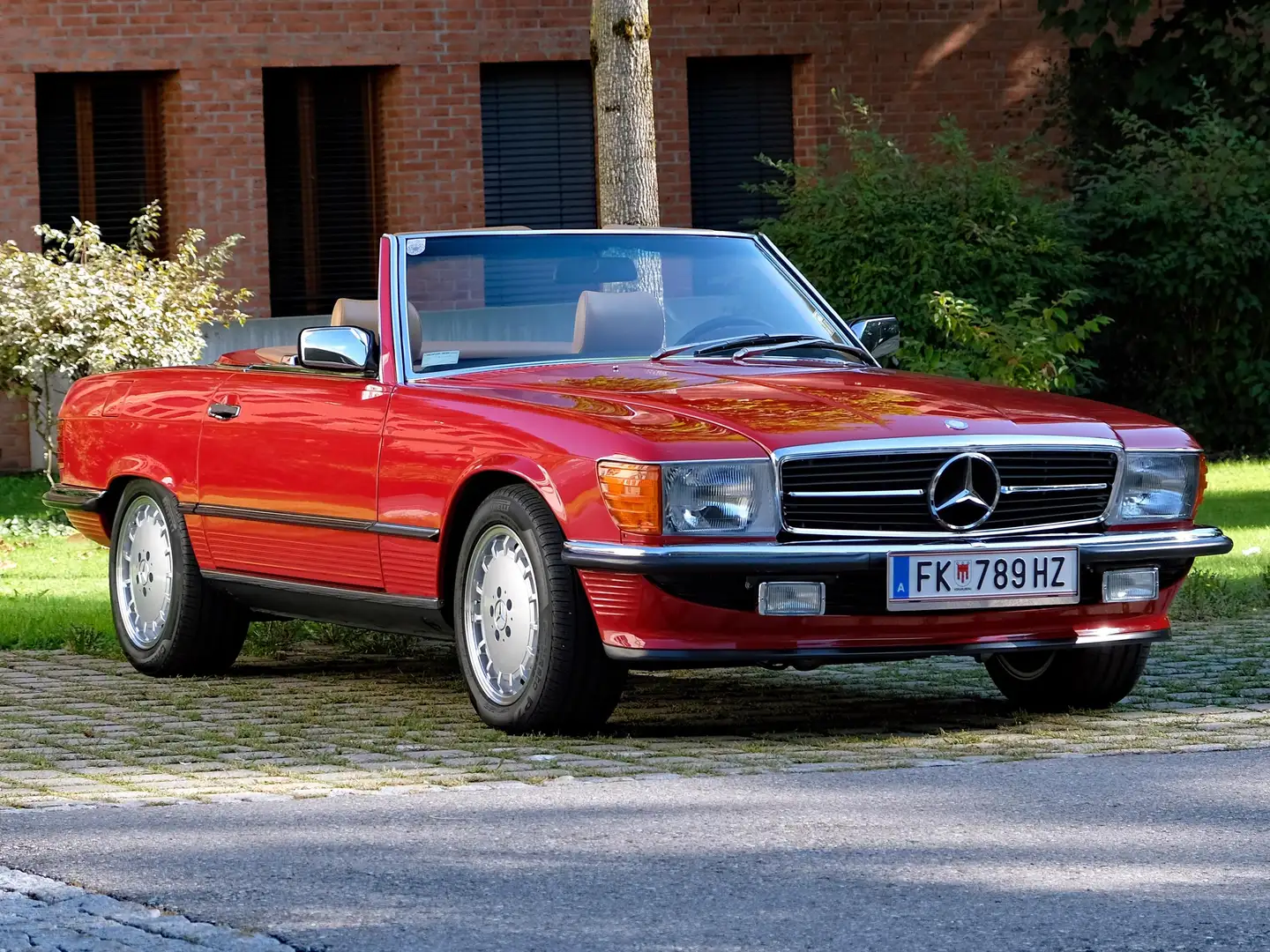Mercedes-Benz SL 560 Rot - 1