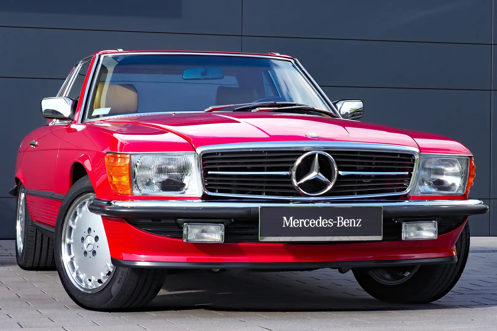 Mercedes-Benz SL 560 Rot - 2