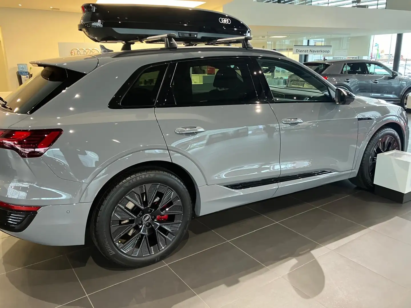 Audi Q8 e-tron Q8 e-tron 55 quattro S line - 1