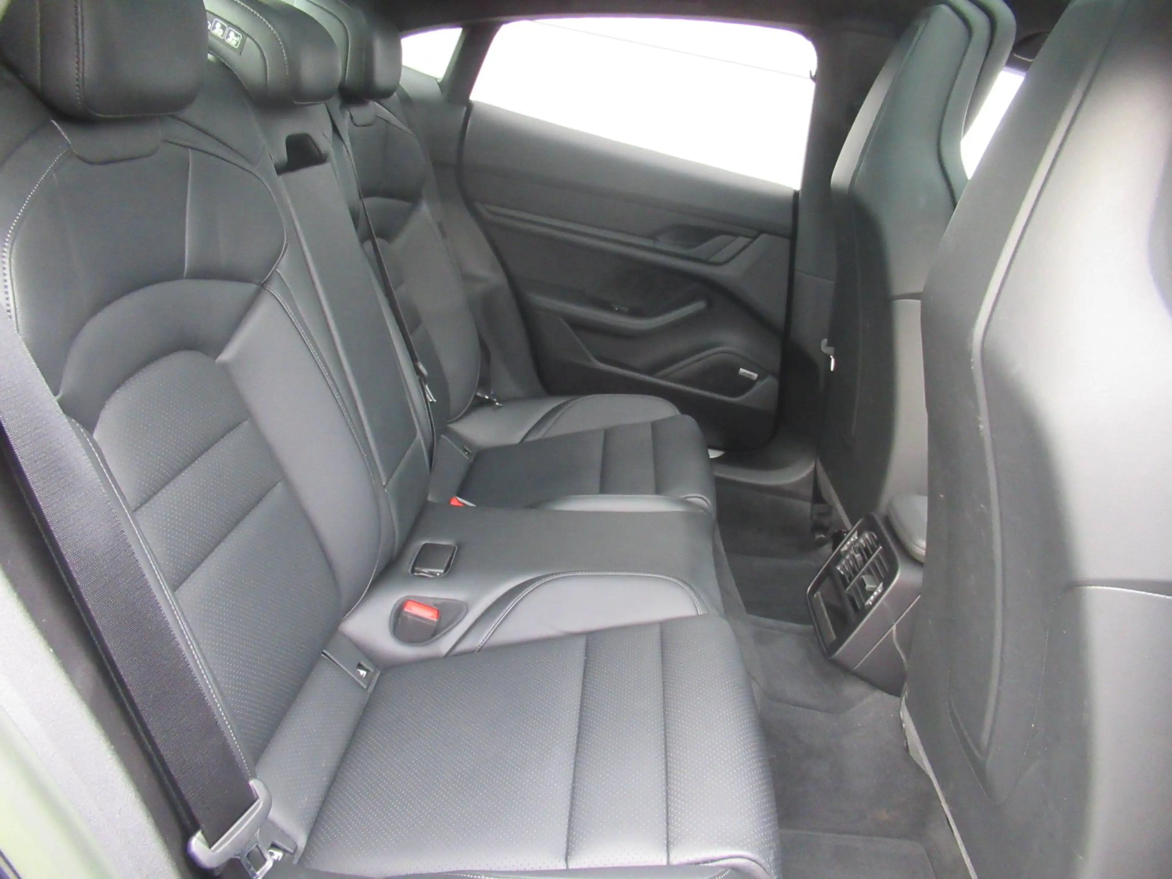 Porsche Taycan 4S 93kWh /€49.580 netto / Pano / Sport-Chrono / Matrix / ... — photo 11